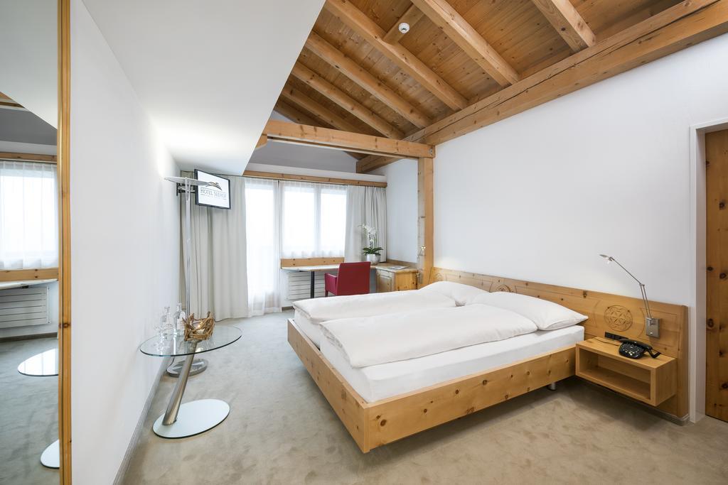 Hotel Seehof Valbella Rum bild